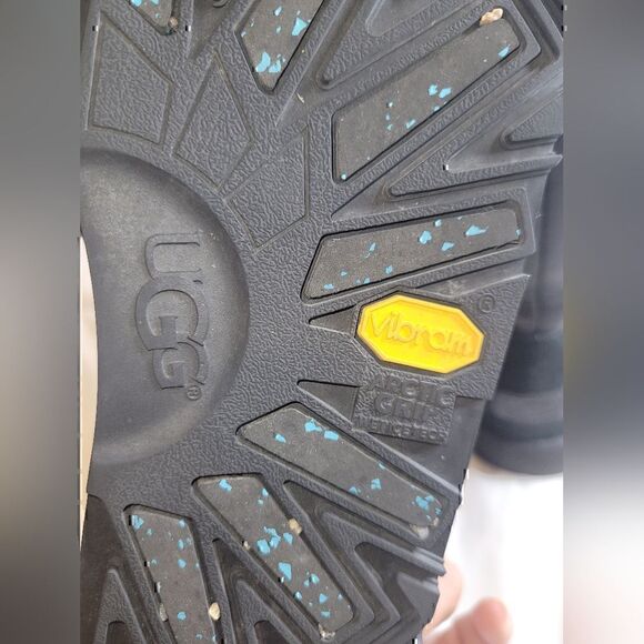 UGG Isley Weatherproof Leather Boots Pom Pom Size 6.5, black.  - Picture 4 of 5